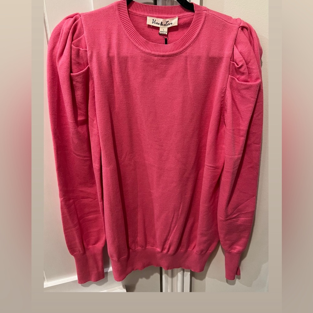 Vine & Love Sz L (Jrs) Pink Sweater